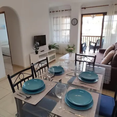 Canarian Апартаменти *